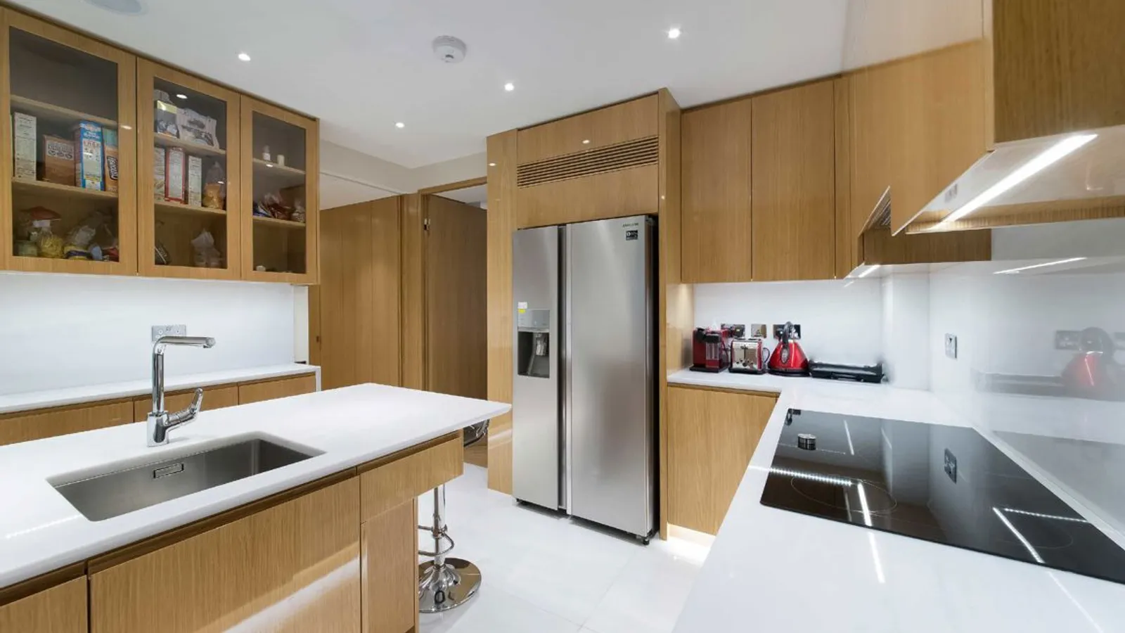 Flat Upper Grosvenor Street in City of Westminster