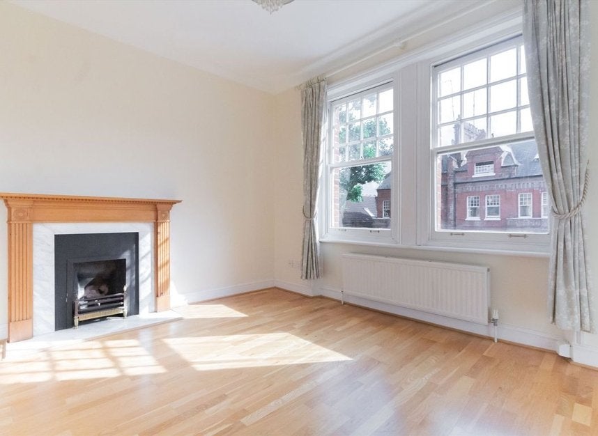 Flat Mornington Avenue in Greater London