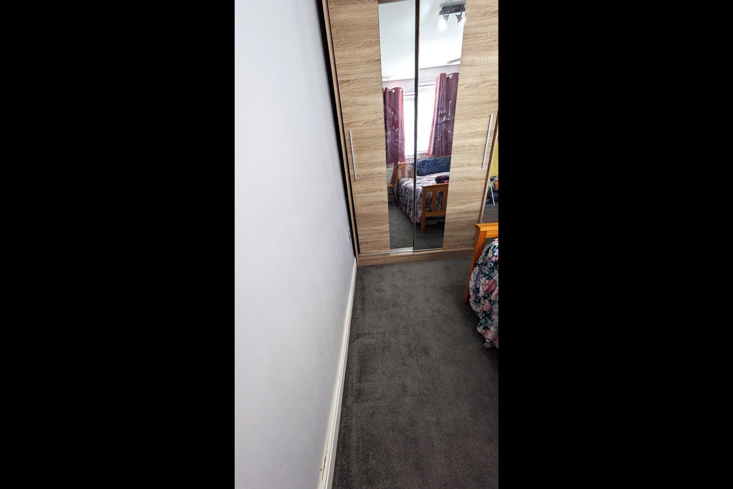 Room Ladygate Lane in Greater London
