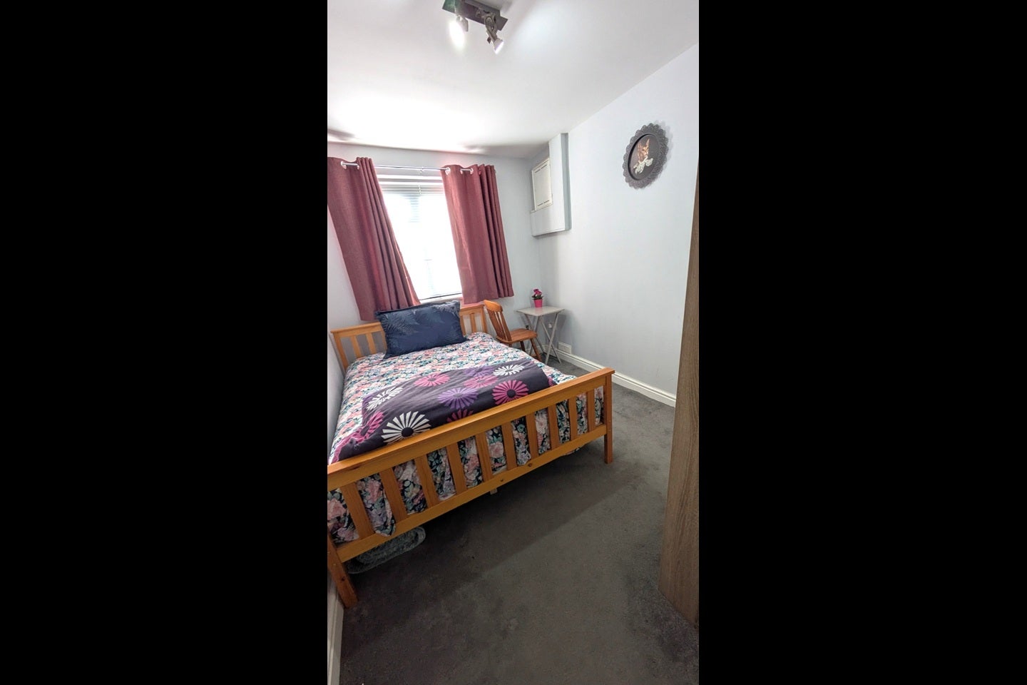 Room Ladygate Lane in Greater London