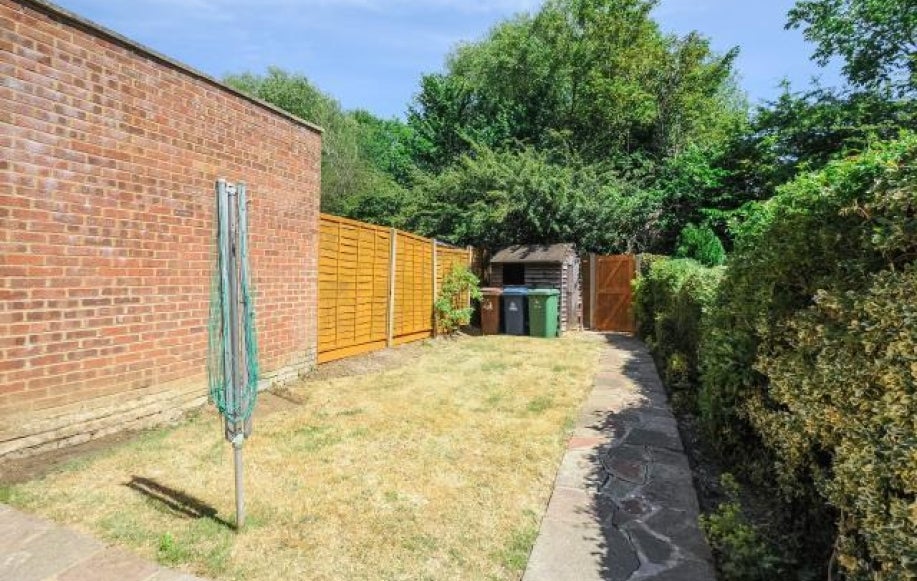 House Willows Close in London