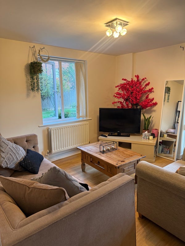 Room John Dyde Close in East Hertfordshire