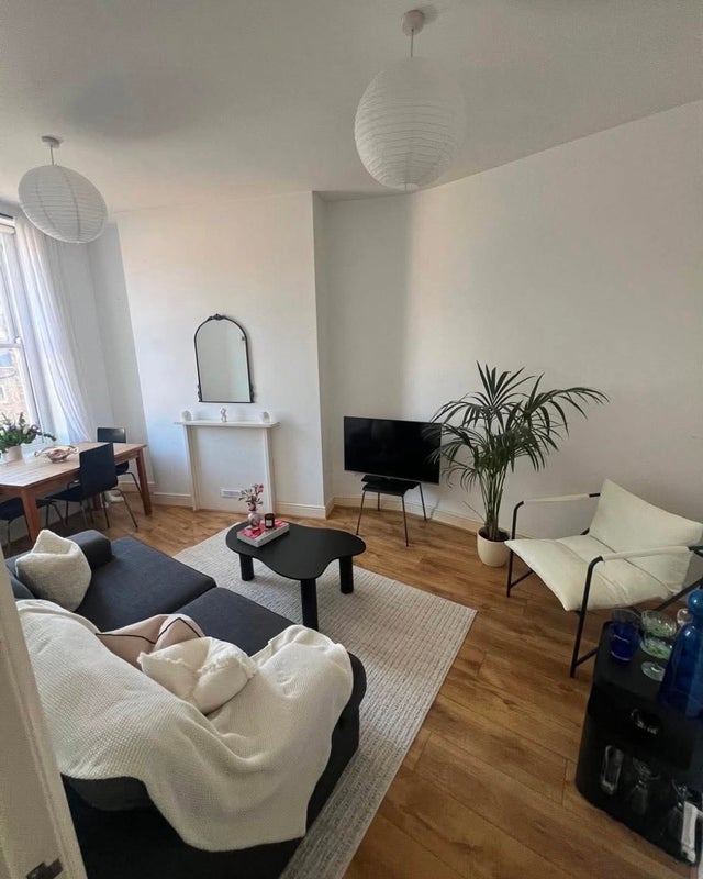 Flat Tufnell Park Road in Greater London