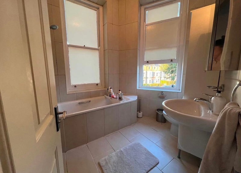Flat Tufnell Park Road in Greater London