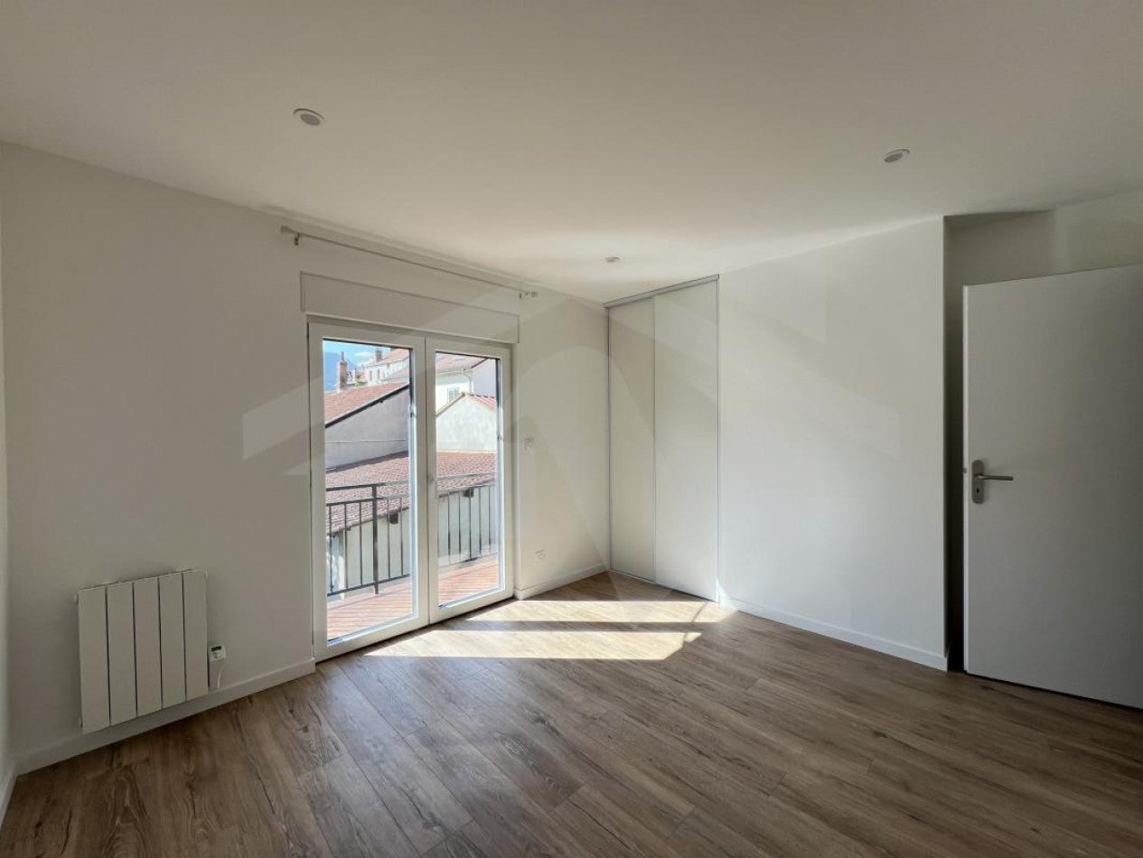 Appartement Rue des Eaux Claires à Grenoble