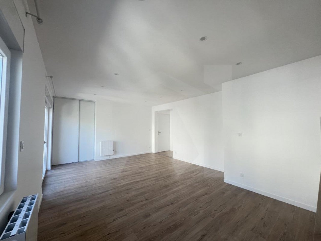 Appartement Rue des Eaux Claires à Grenoble