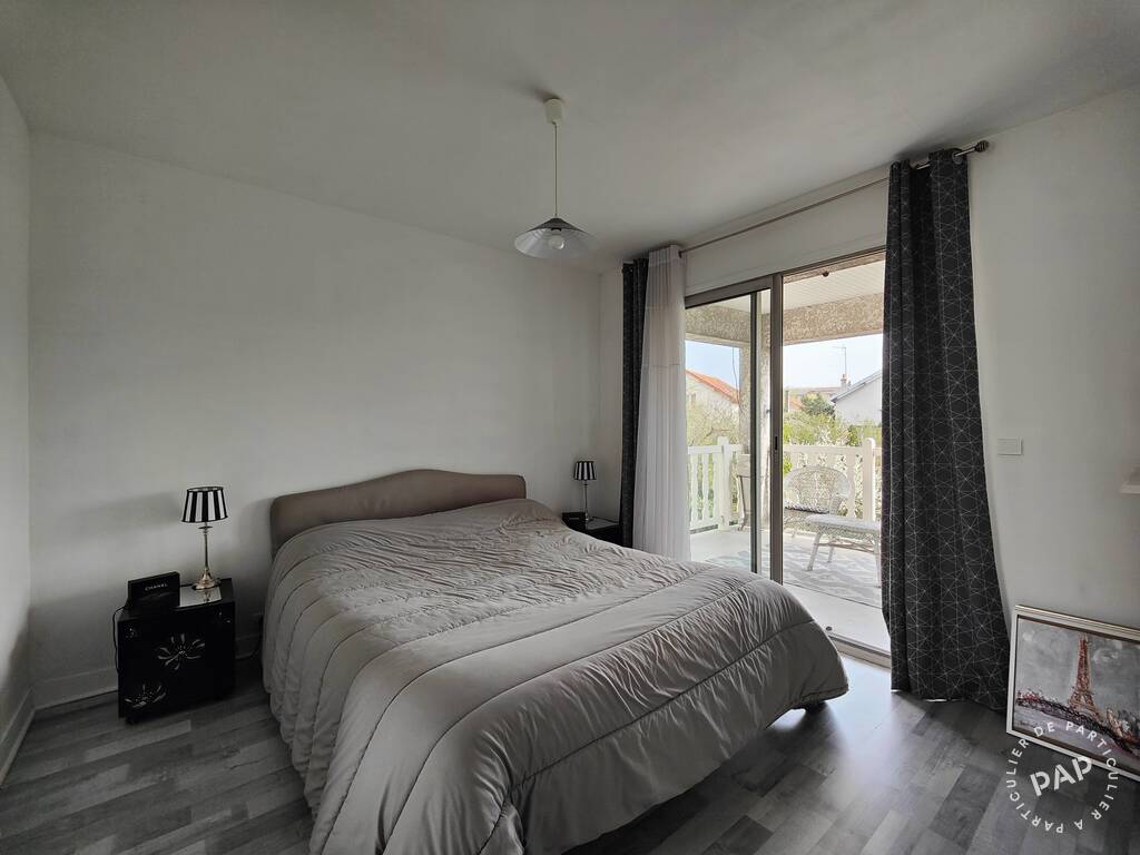 Chambre Résidence du Val de Bièvre à Fresnes