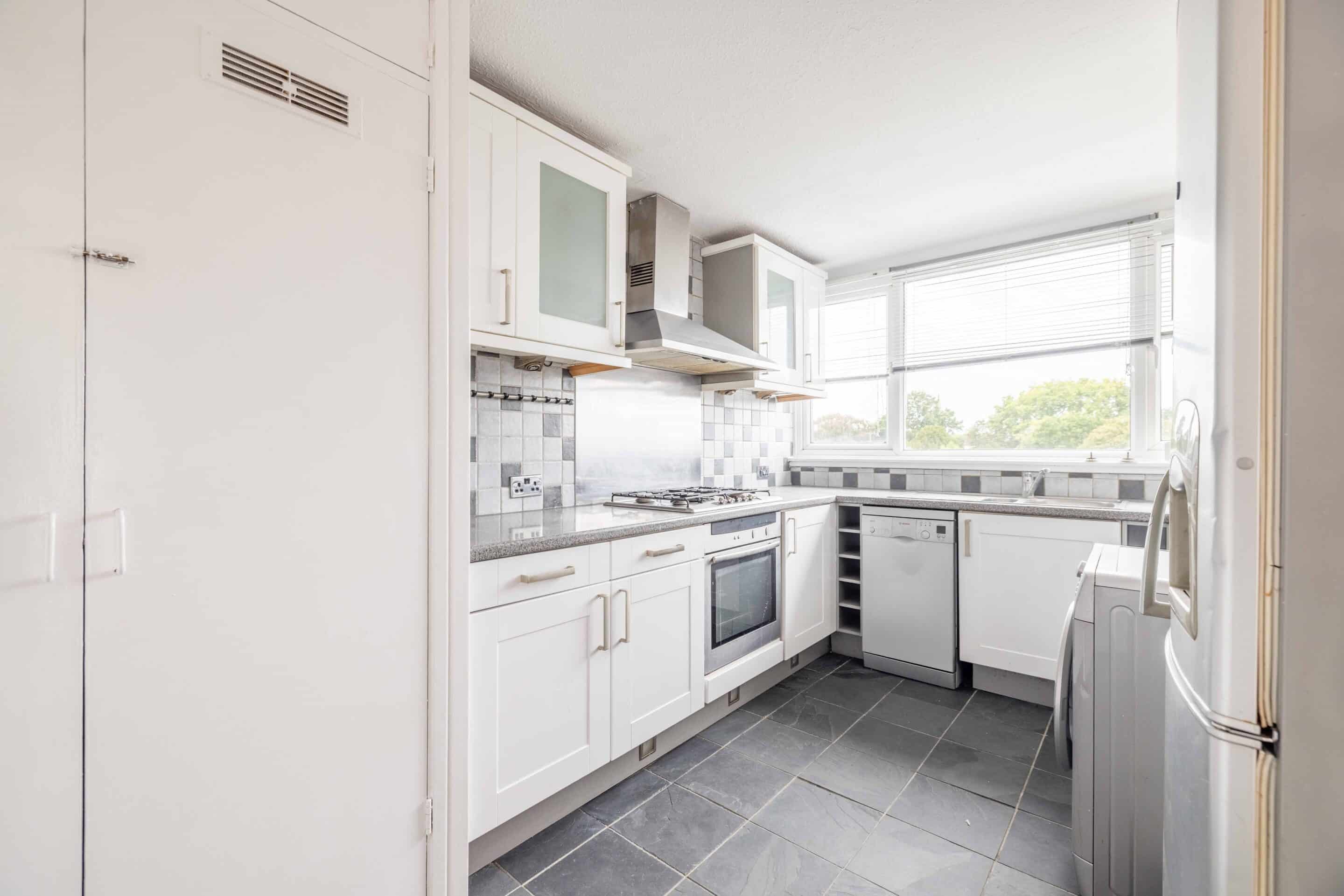 Flat Athlone Square in Windsor