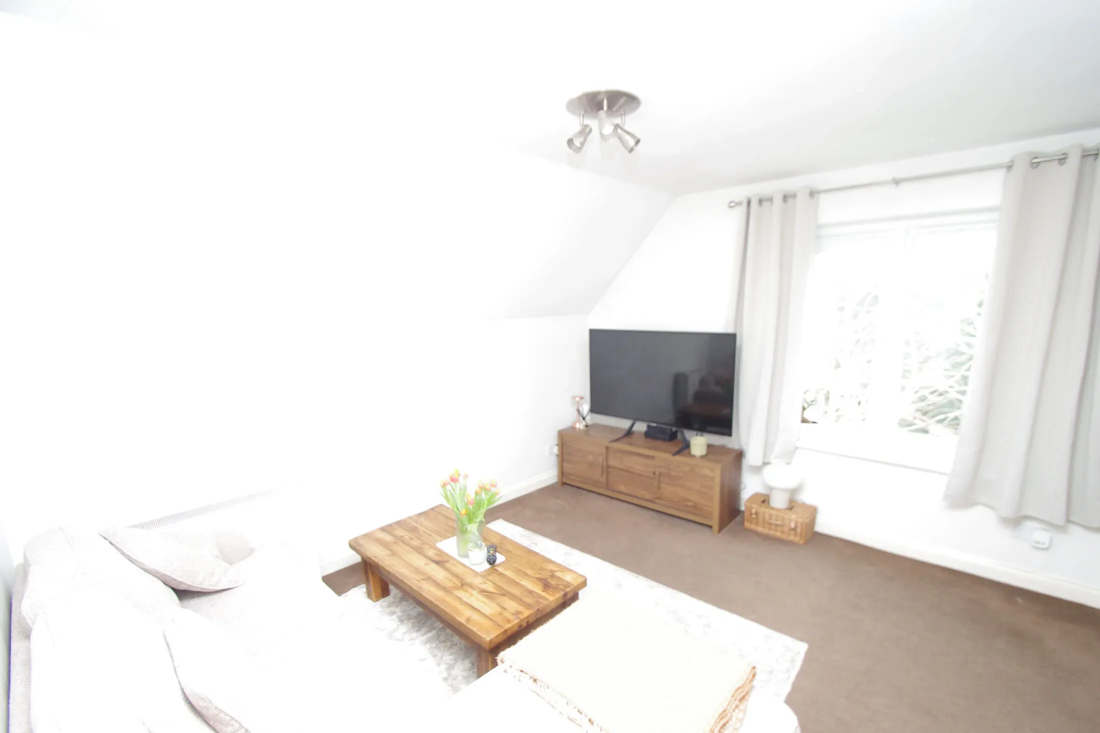 Flat Reeds Crescent in Watford