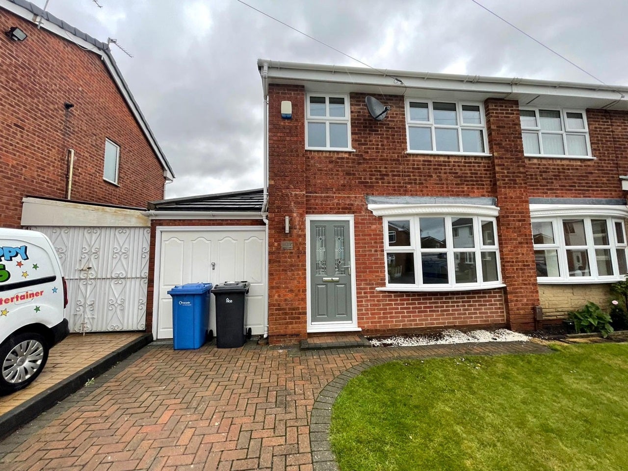 House Stirling Close in Macclesfield