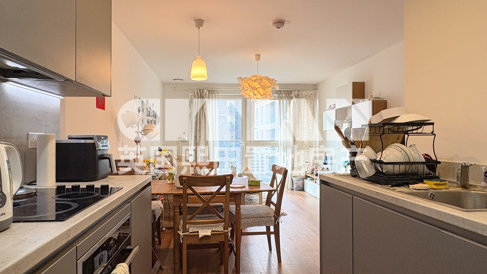 Flat Naomi Street in Greater London