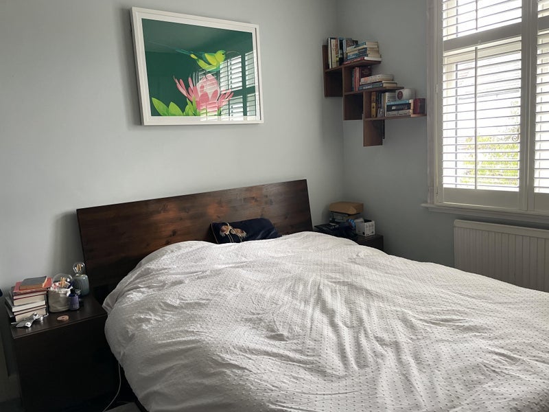 Room Manchester Road in Greater London