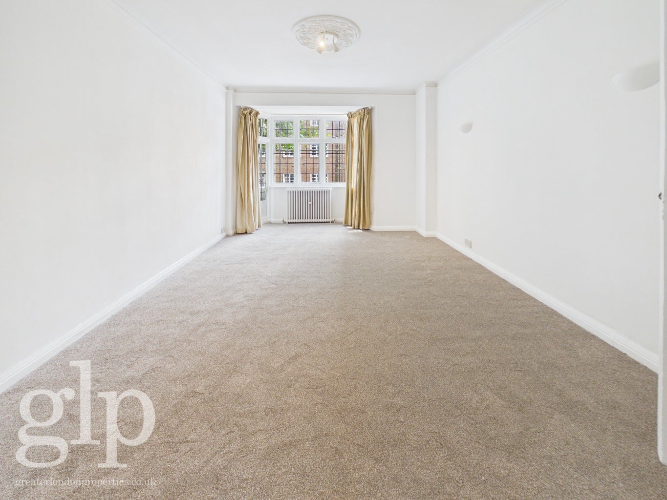 Flat Wakefield Mews in Greater London