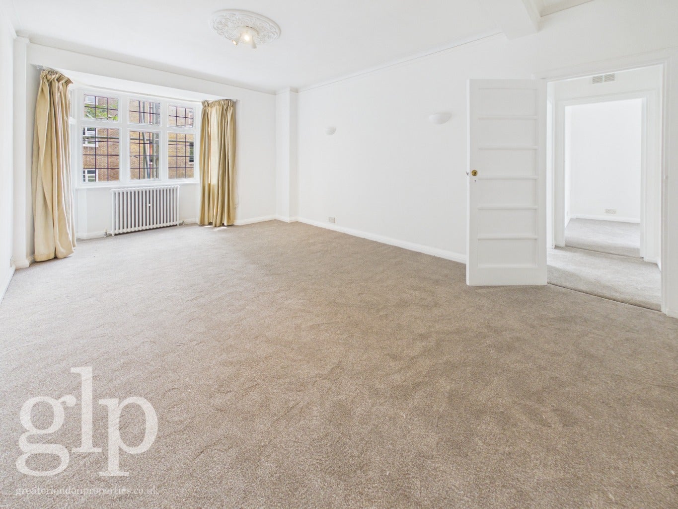 Flat Wakefield Mews in Greater London