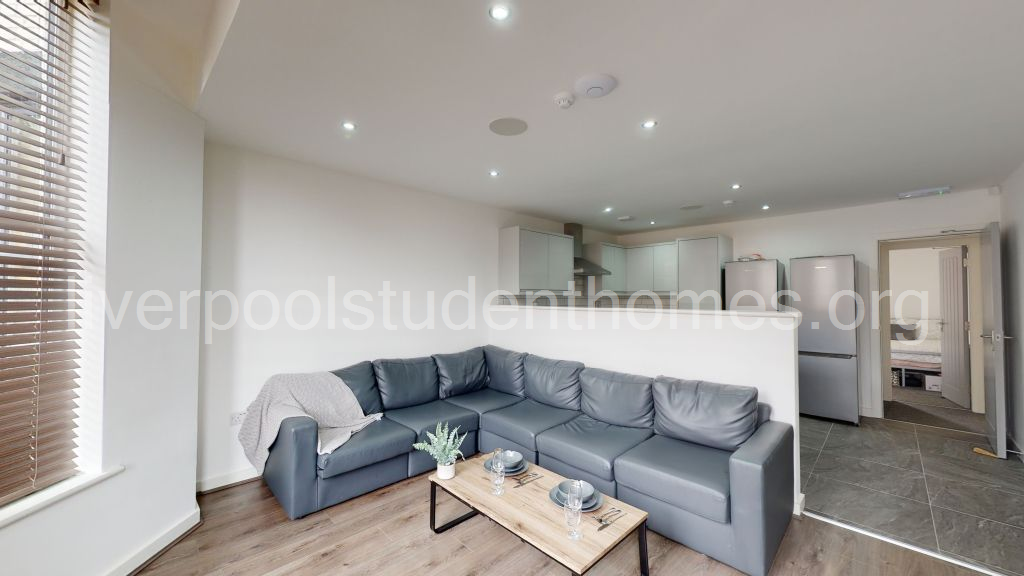 Room Shaw Street in Liverpool