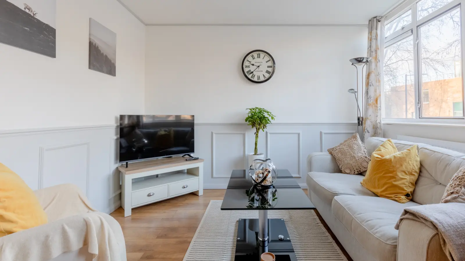 Flat Harrow Road in City of Westminster