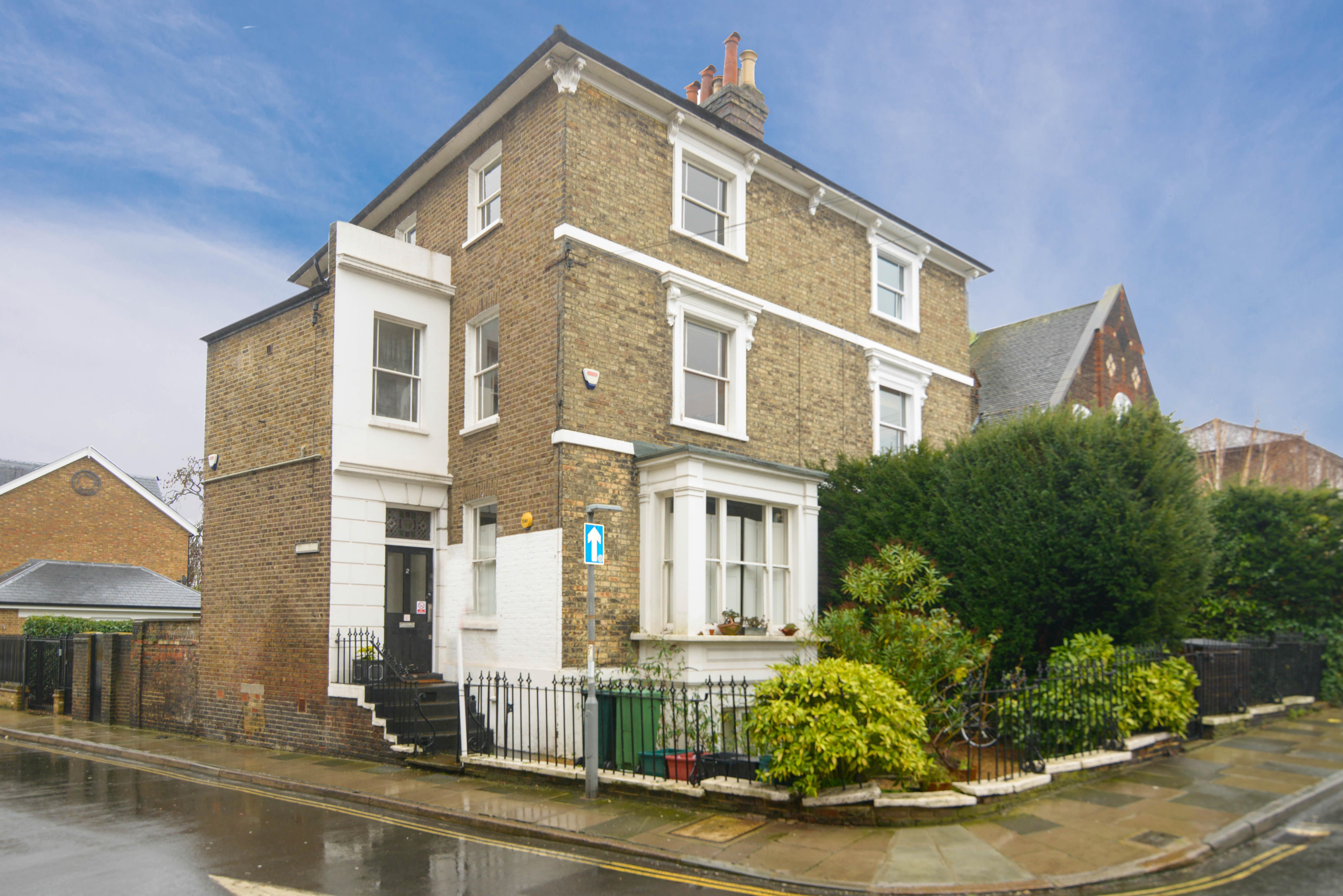Flat Church Road in Greater London