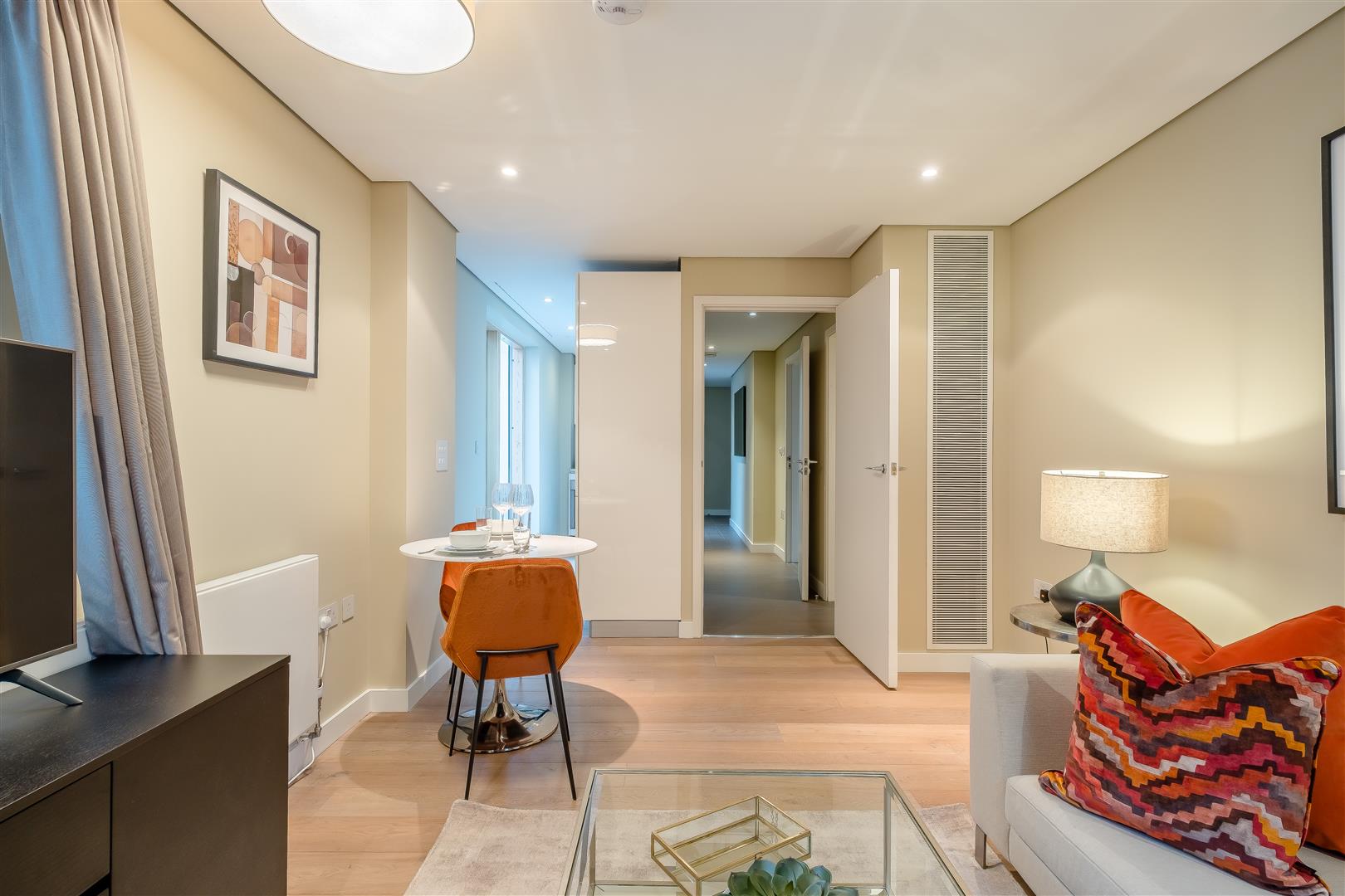 Flat Merchant Square in City of Westminster