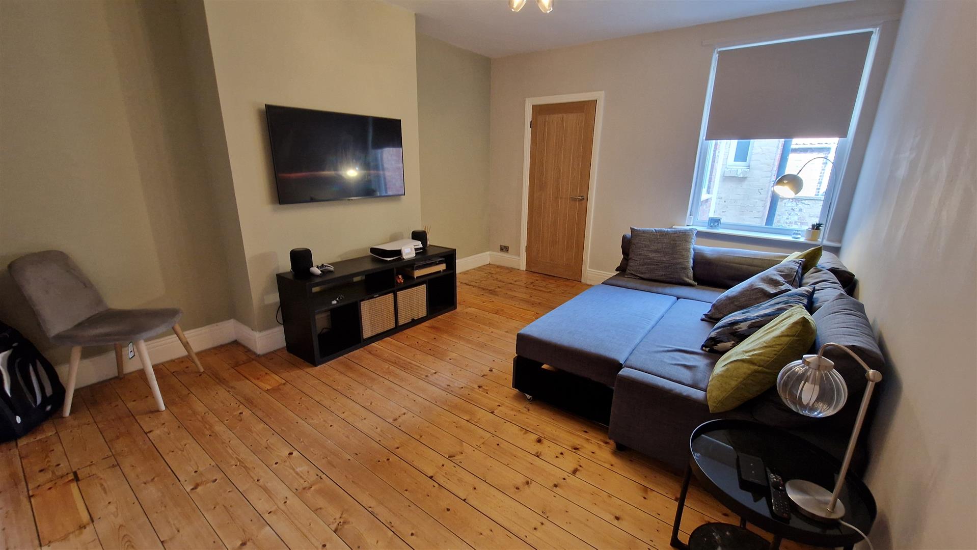 Flat Rothbury Terrace in Newcastle upon Tyne