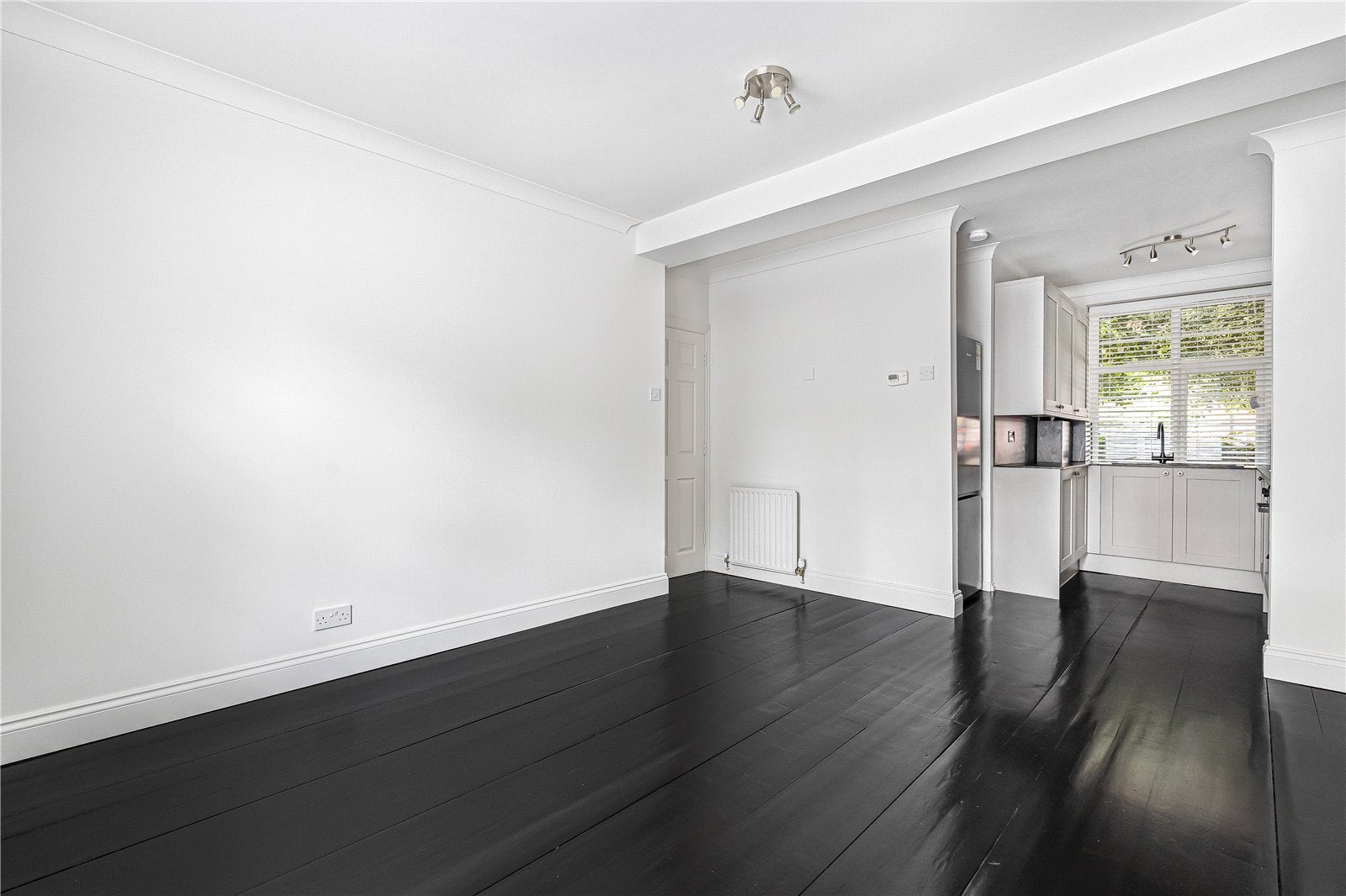 Flat Odessa Street in Greater London