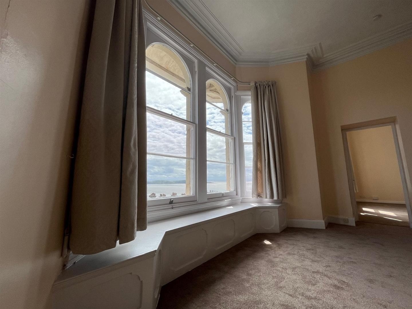 Flat South Road in Weston-super-Mare