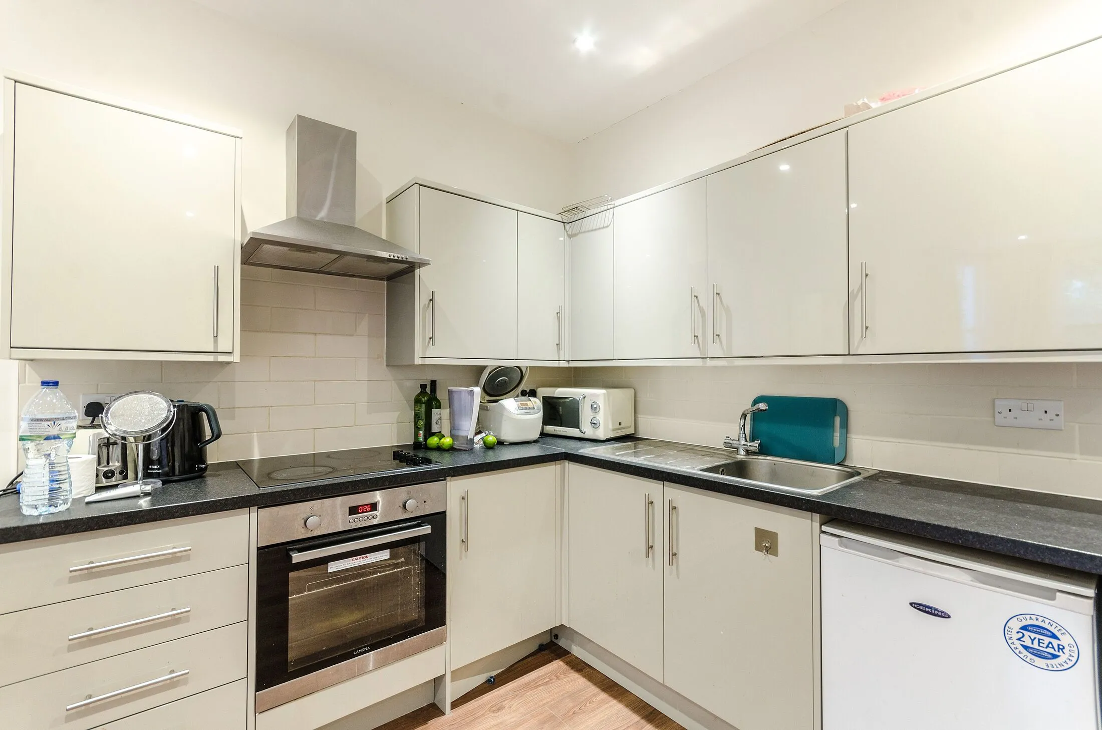 Flat Nevern Place in Greater London