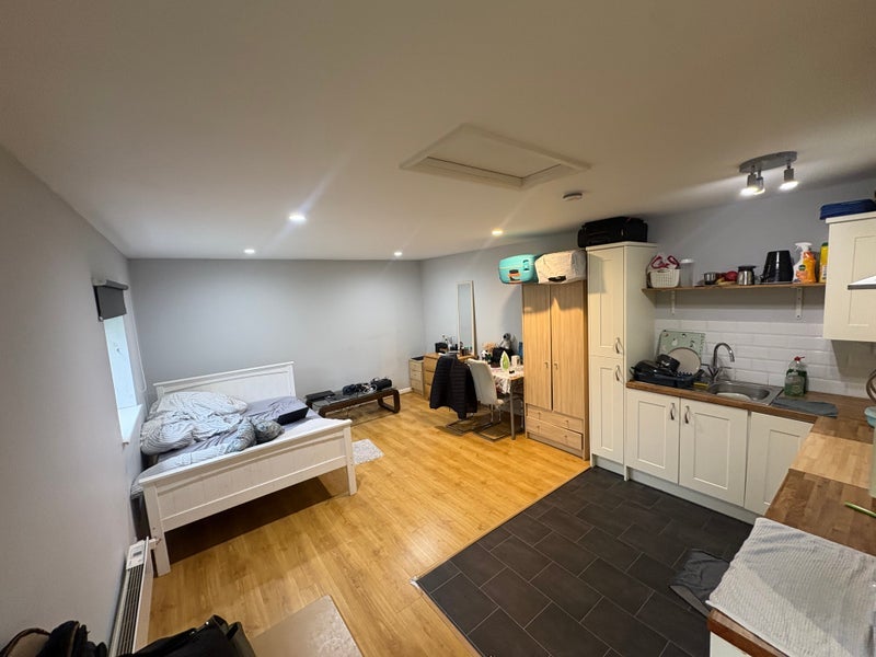 Flat Conygre Grove in Bristol
