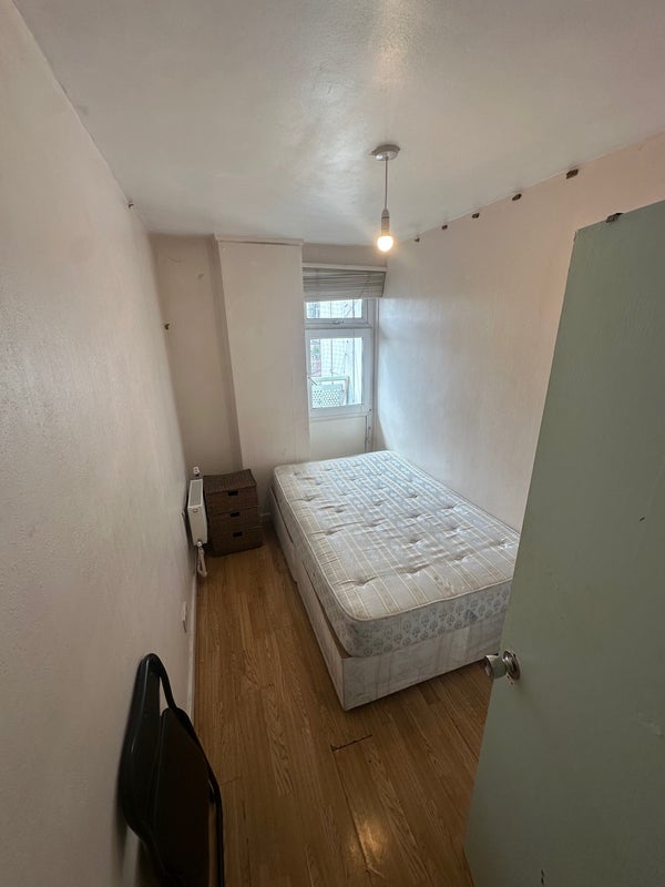 Room Appleby Street in Greater London