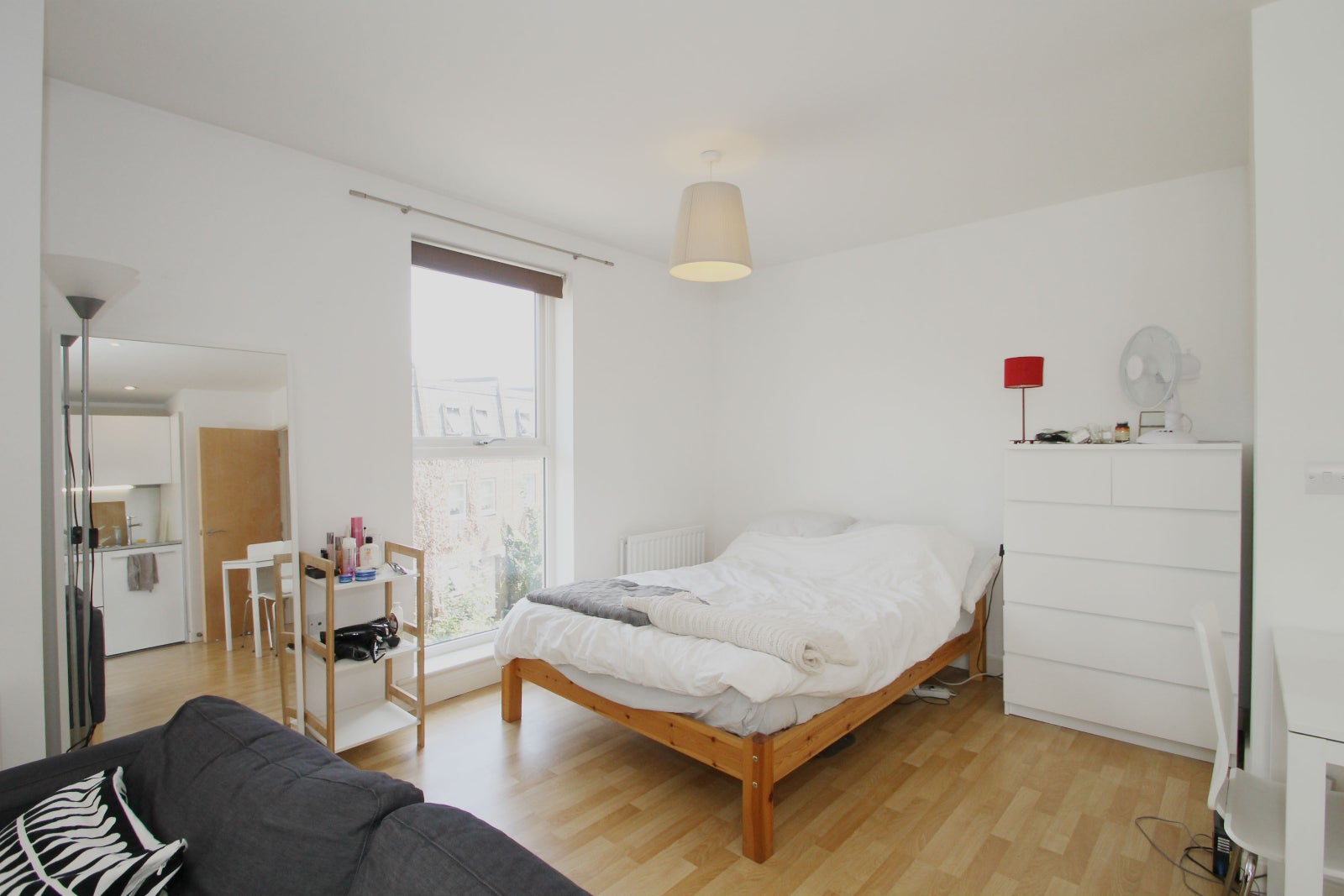 Flat Burder Close in Greater London