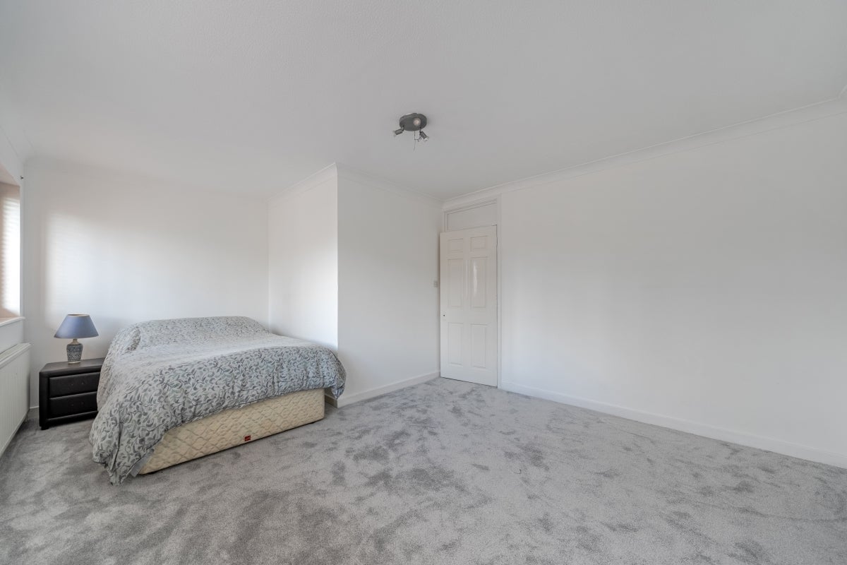 House Aubyn Square in Greater London