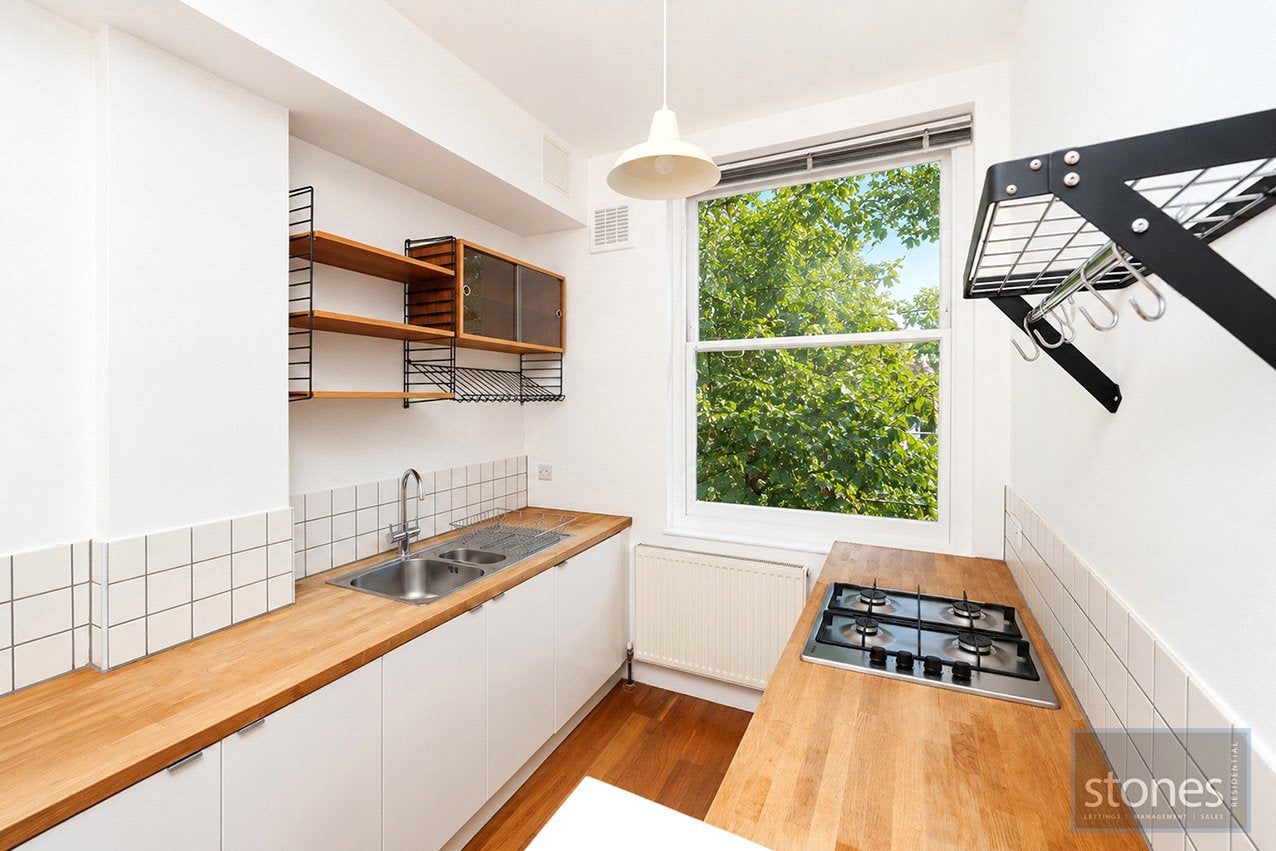 Flat Winchester Road in Greater London