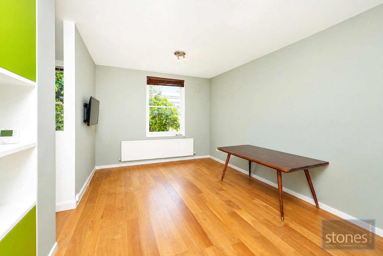 Flat Winchester Road in Greater London