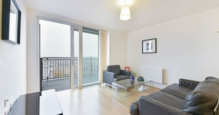 Flat Dalston Square in Greater London