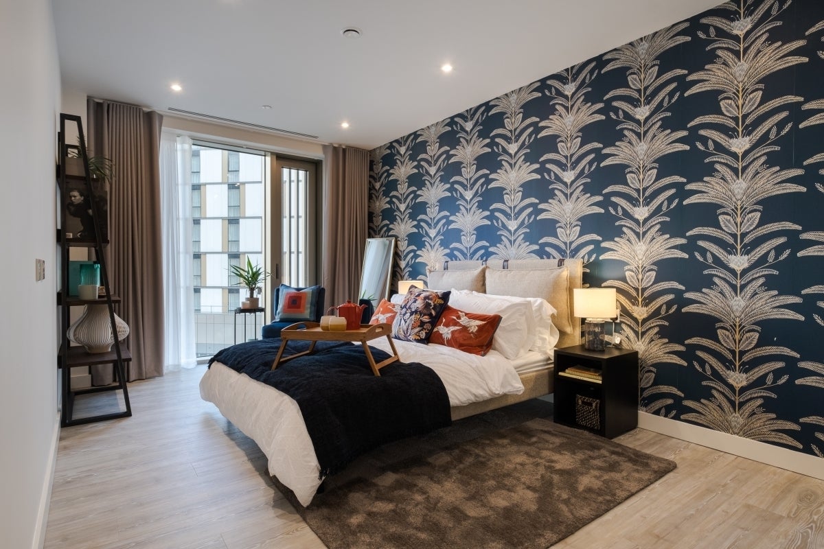 Flat Cherry Park Lane in Greater London