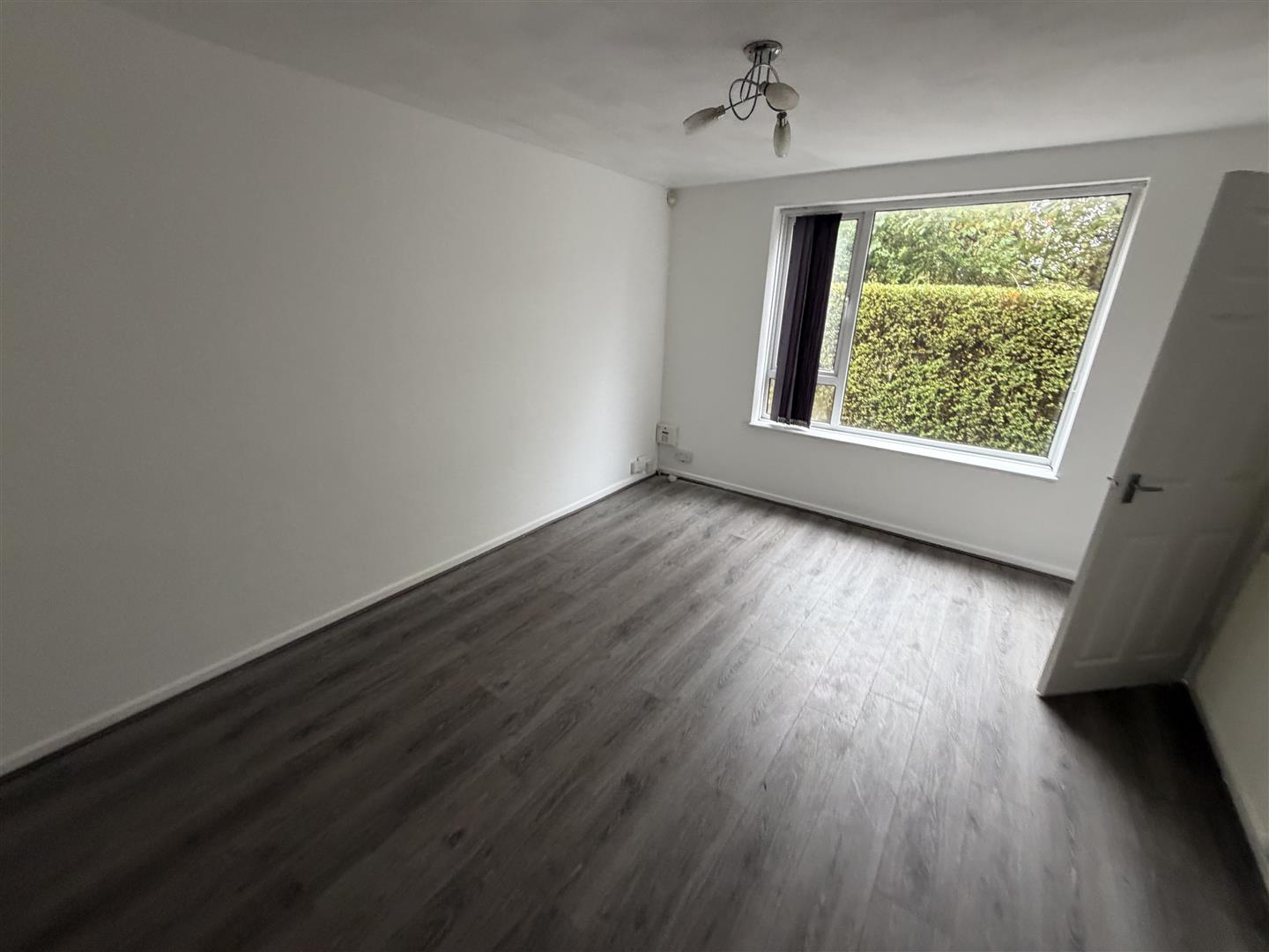 House Sundon Road in Houghton Regis