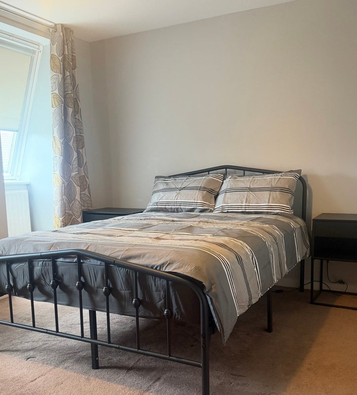 Flat Stuart Crescent in City of Edinburgh