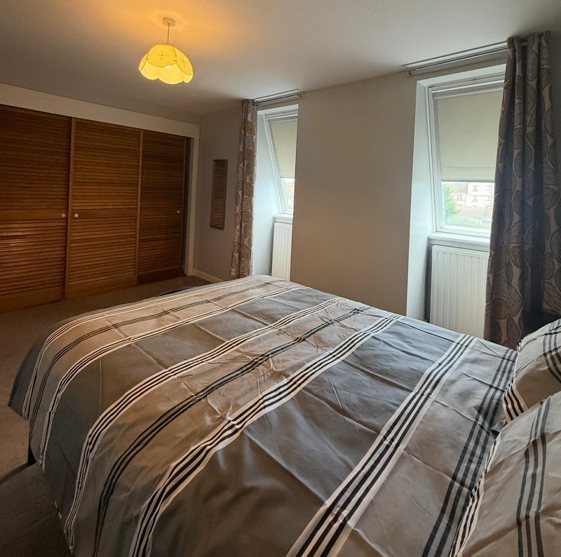 Flat Stuart Crescent in City of Edinburgh