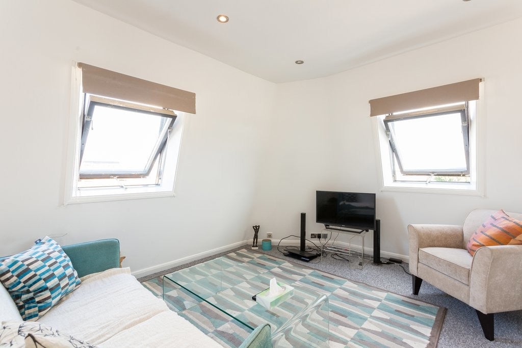Flat Delancey Street in Greater London