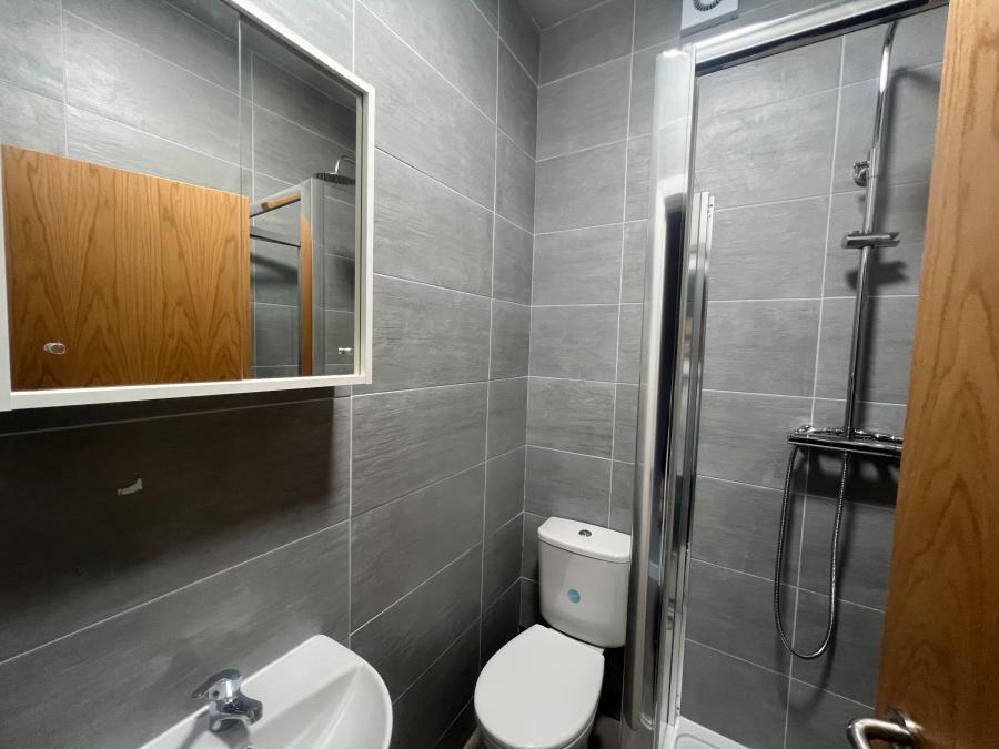 Room Clover Street in Wigan