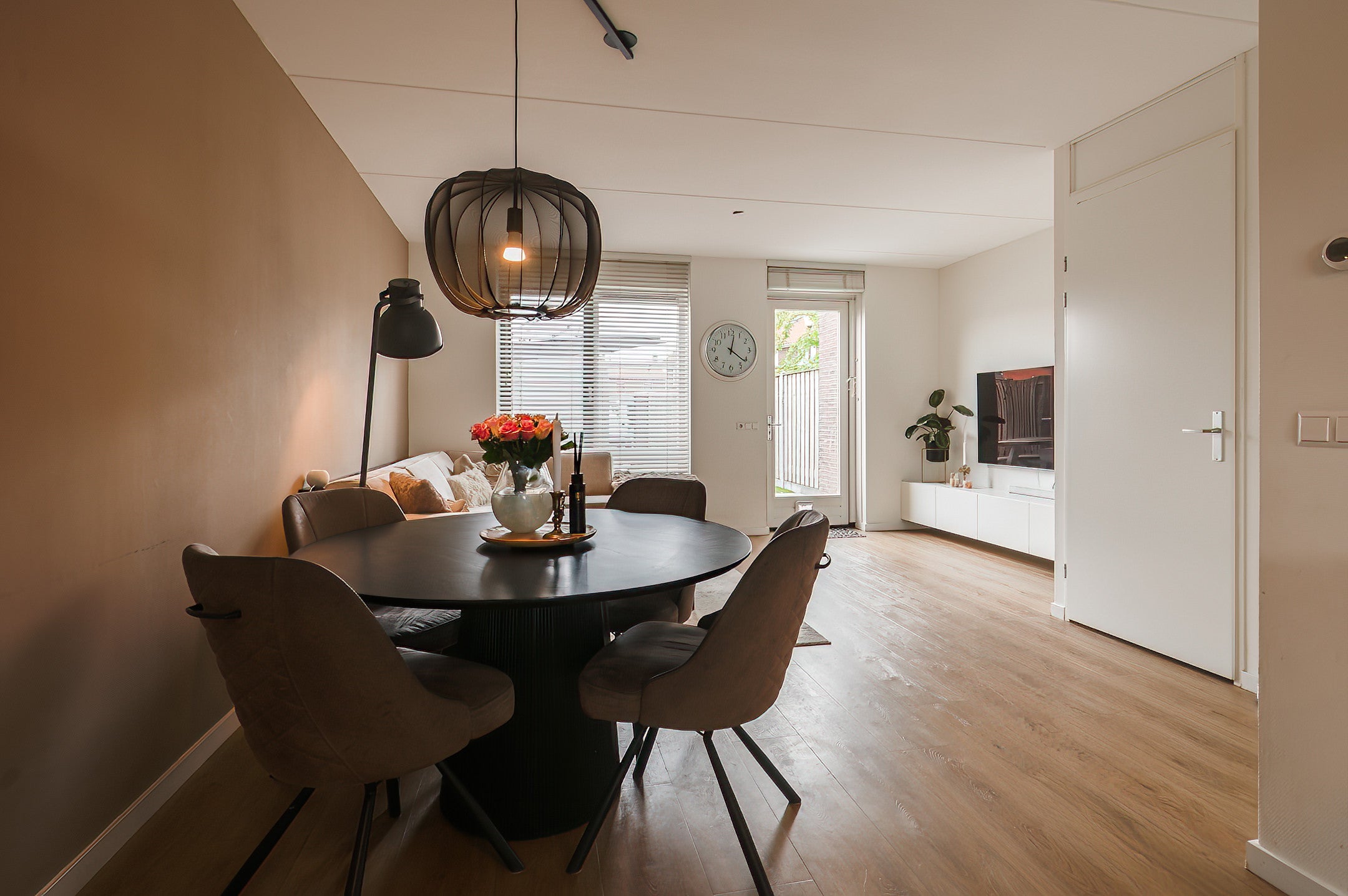 Tussenwoning te koop: Wijsenbeekweg 12, Culemborg