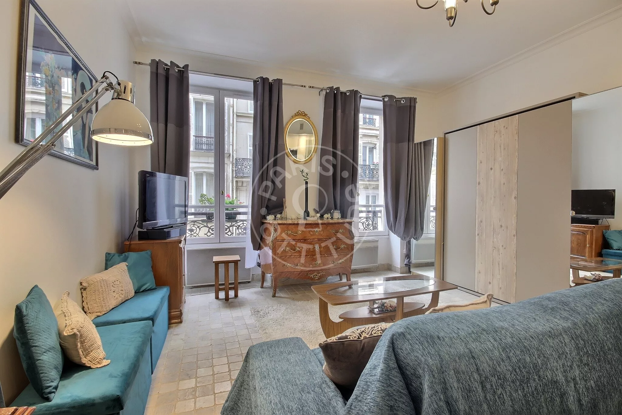 Flat Rue du Conservatoire in Paris
