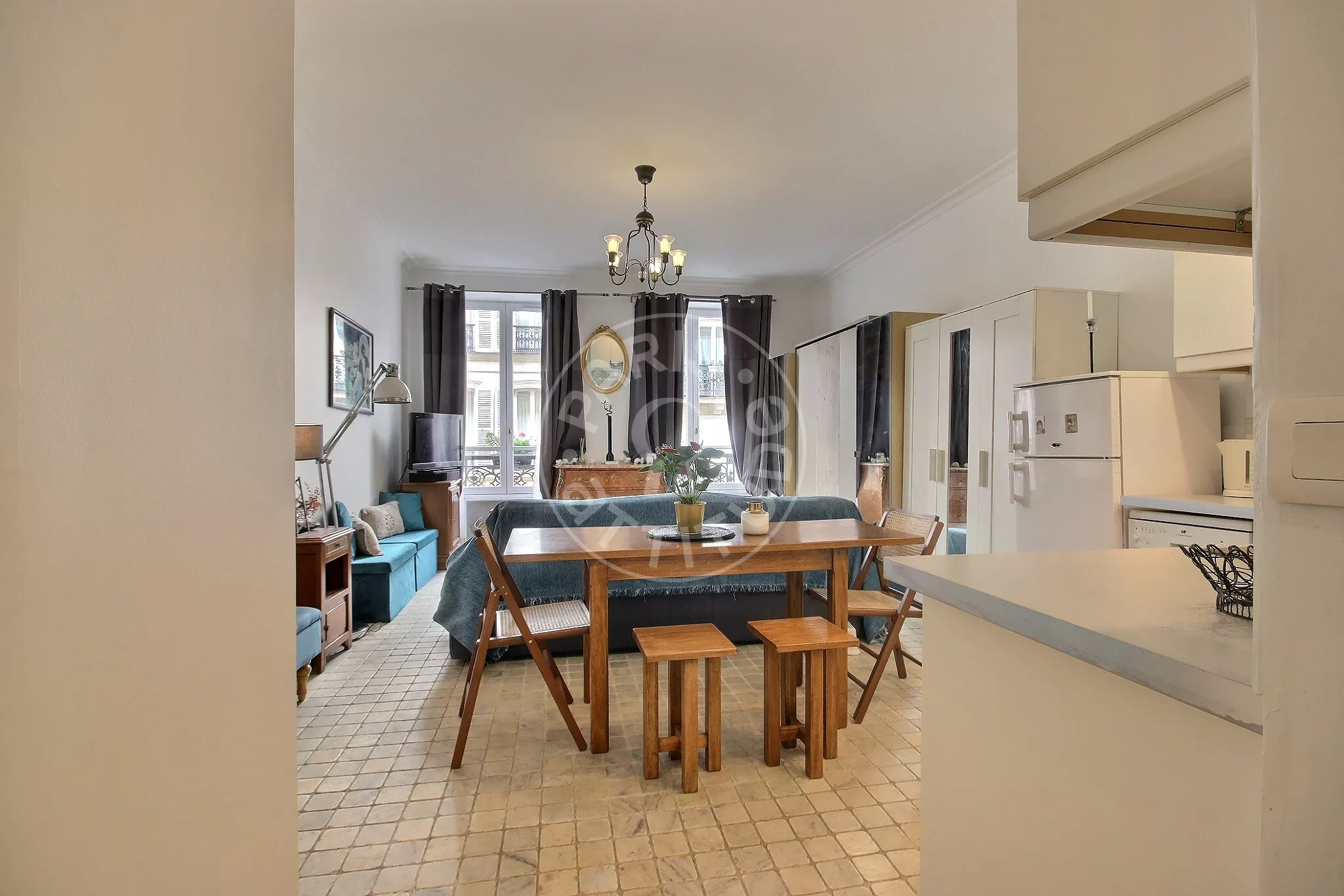 Flat Rue du Conservatoire in Paris