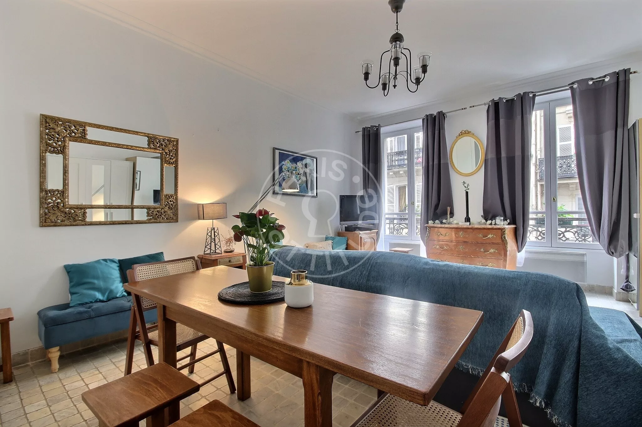 Flat Rue du Conservatoire in Paris