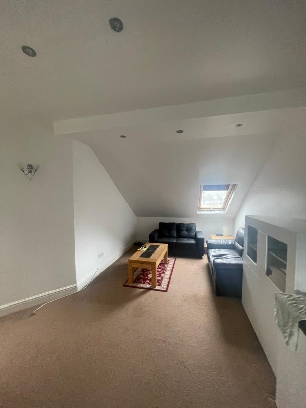 Room Granville Road in Greater London
