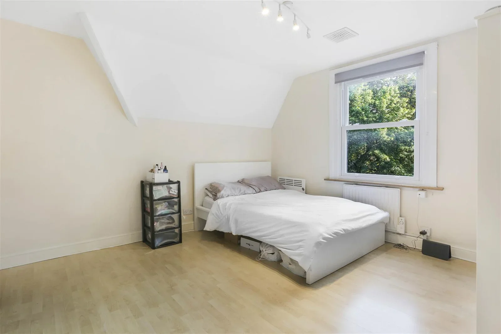 Flat Brighton Road in Greater London