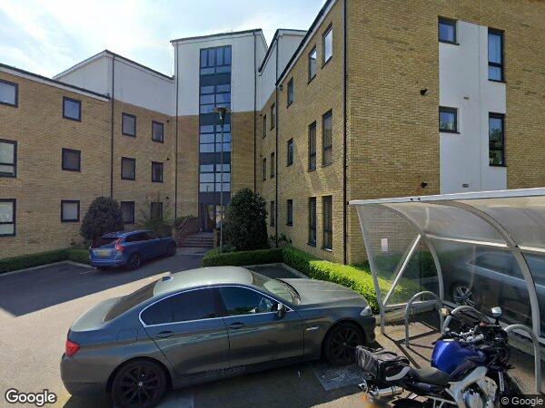 Flat Waterstone Way in Dartford