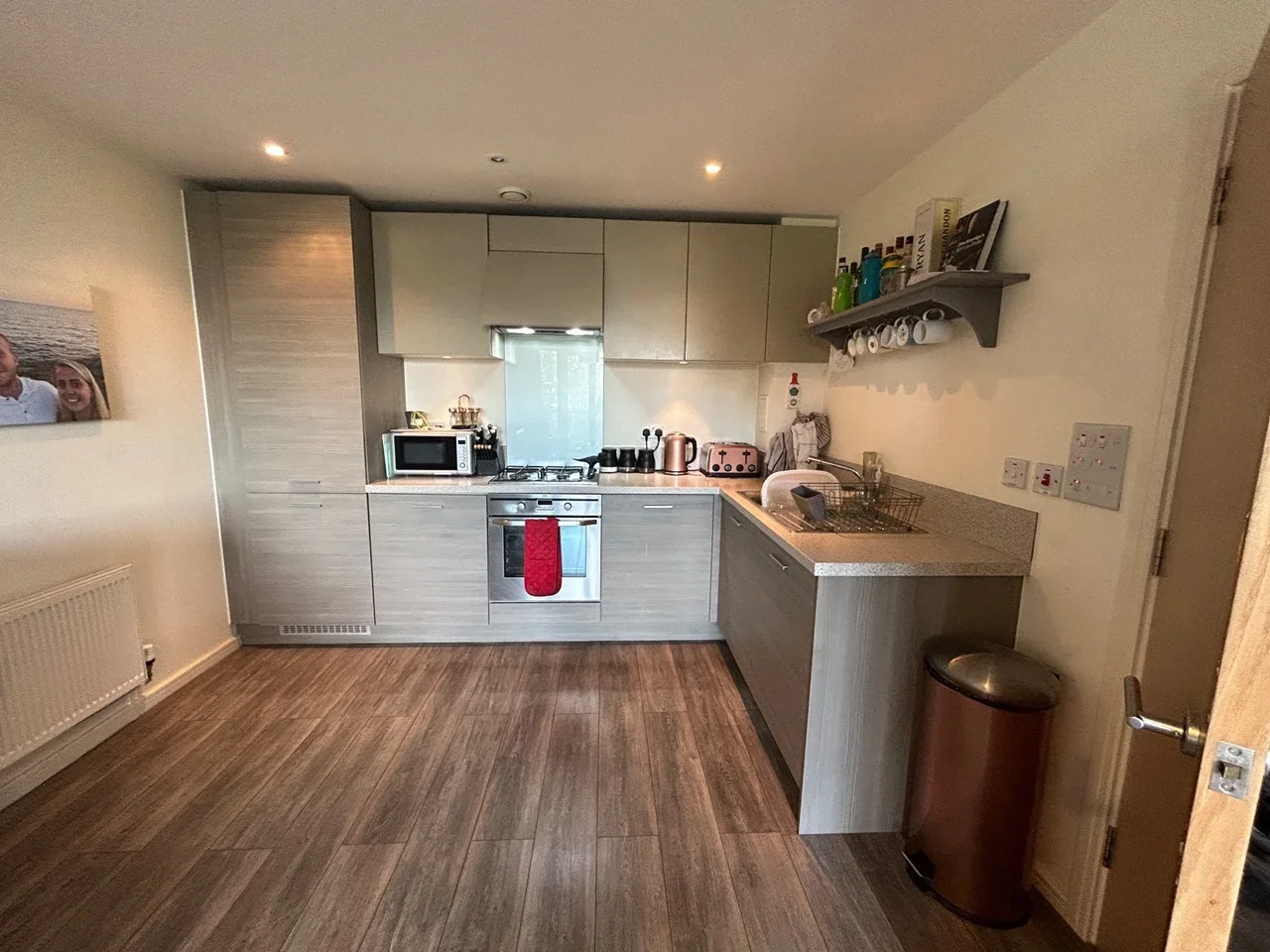 Flat Waterstone Way in Dartford