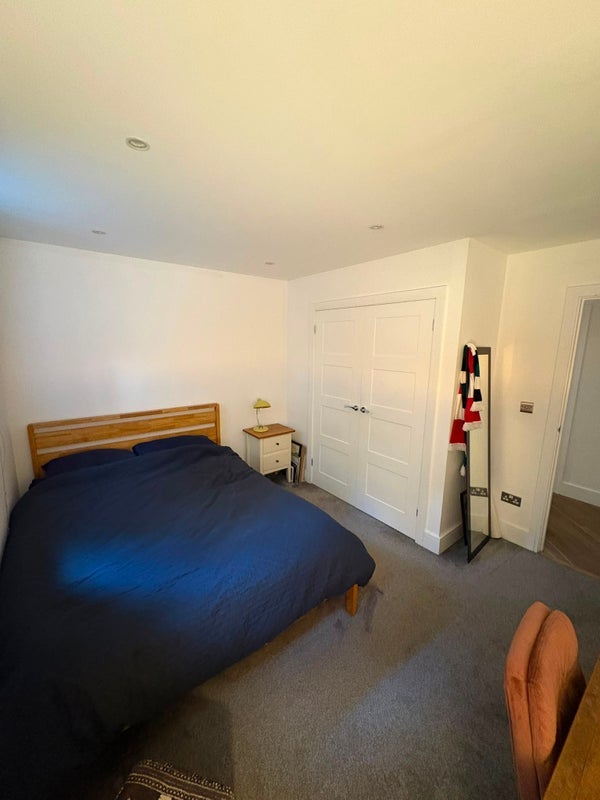 Room Tyssen Street in Greater London