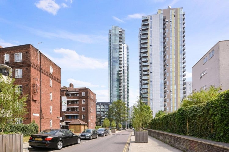 Flat Devan Grove in Greater London