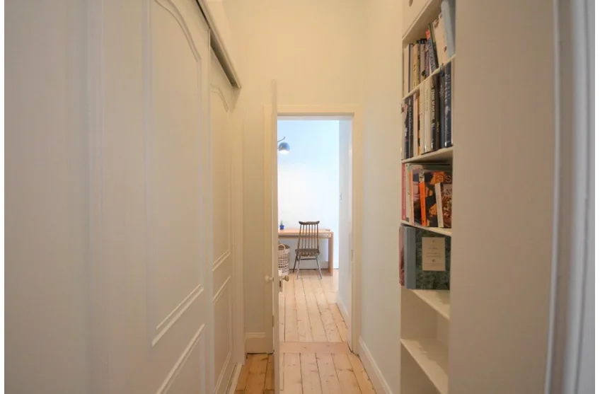 Flat Haymarket Terrace in City of Edinburgh